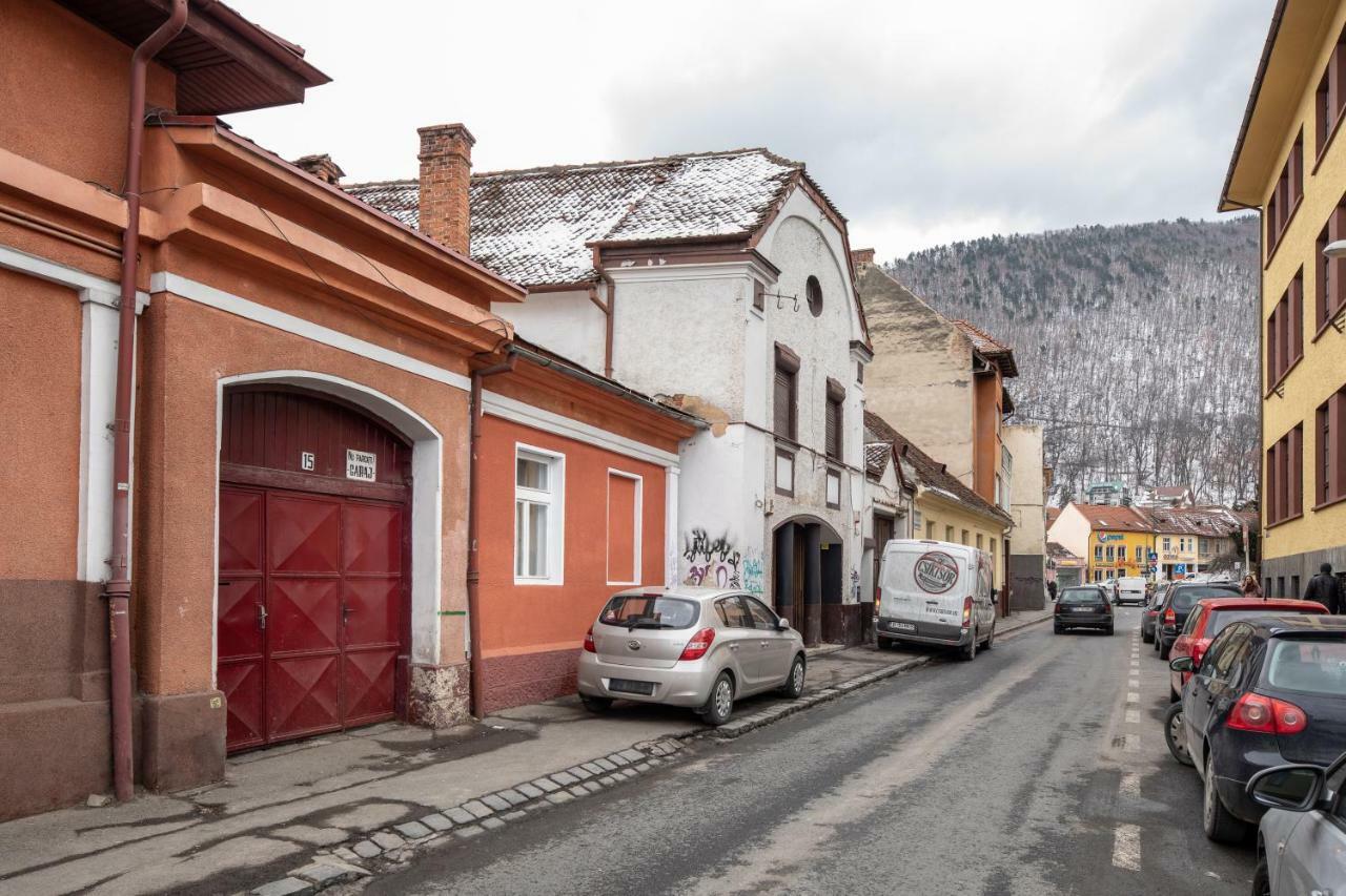 Marigold Boutique Apartment Brasov Exterior photo